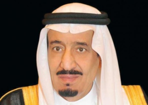 خادم الحرمين الشريفين يتلقى اتصالاً هاتفيًا من ملك البحرين