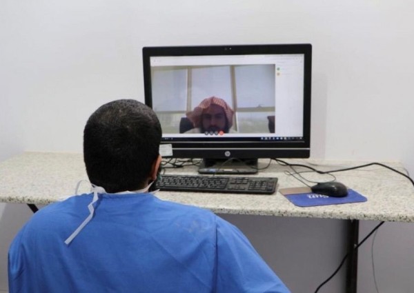 إدارة سجن المدينة المنورة تعقد أولى جلسات المحاكمة عن بُعد