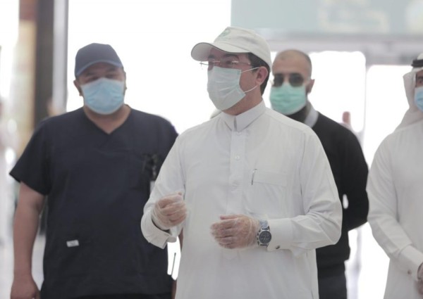 بتوجيه من سمو أمير المنطقة   أمين عسير يدشن مبادرة ” المساند البلدي “