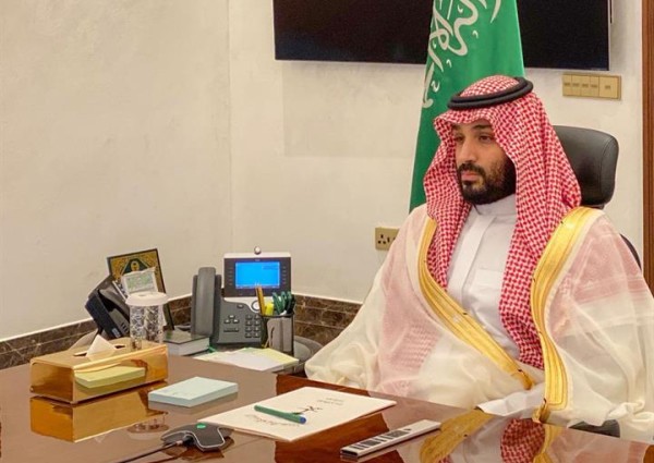 شاهد.. ولي العهد يهنئ منسوبي وزارة الدفاع بعيد الفطر عبر الاتصال المرئي