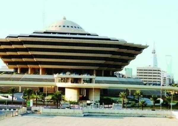 الداخلية : صدور الموافقة الكريمة على رفع منع التجول بشكل كامل بدء من السادسة من صباح غد الأحد في جميع مناطق ومدن المملكة