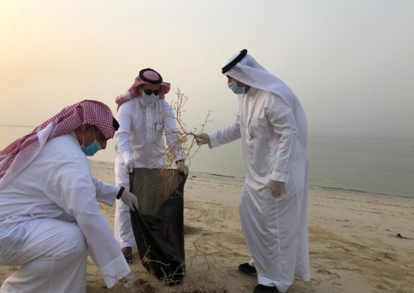 بلدية محافظة الخفجي: تُطلق حملة “معاً لكورنيش جميل”