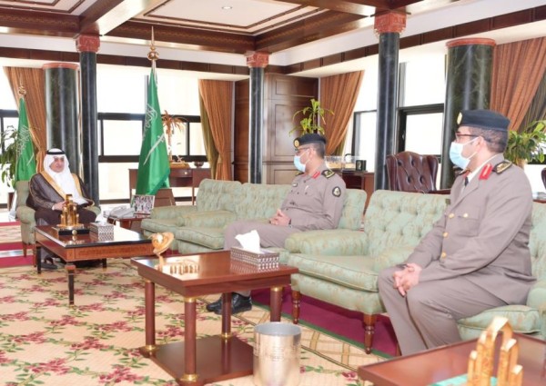 امير منطقة تبوك يستقبل مدير شرطة المنطقة