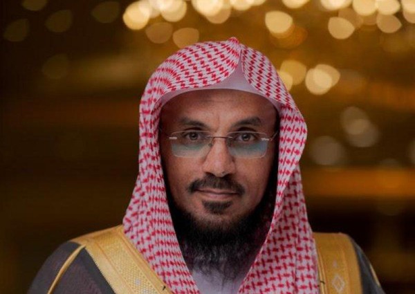 مدير الشؤون الإسلامية بالمدينة يصدر عدة قرارات بتكليفات وتدوير قيادات إدارية