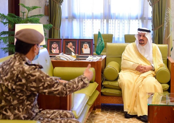سمو أمير منطقة الرياض يستقبل قائد القوات الخاصة للأمن البيئي بالمنطقة
