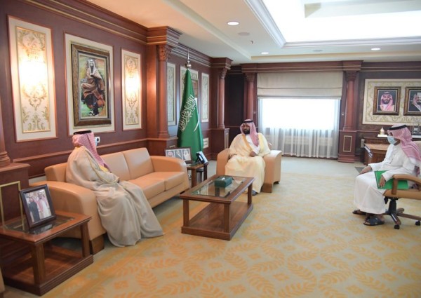 سمو نائب أمير جازان يستقبل رئيس القطاع الجنوبي بشركة المياه الوطنية..