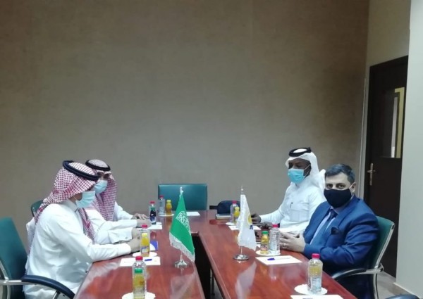 لنشر ثقافة العمل الفندقي .. انعقاد جلسة ودية بين اللجنة السياحية وإدارة فندق “جراند ميلينيوم” بتبوك