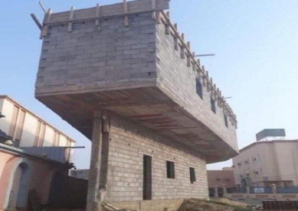 بلدية أبو عريش توقف المبنى التابع لجمعية البر الخيرية بأبوعريش بسبب مخالفته للرخصة الصادرة