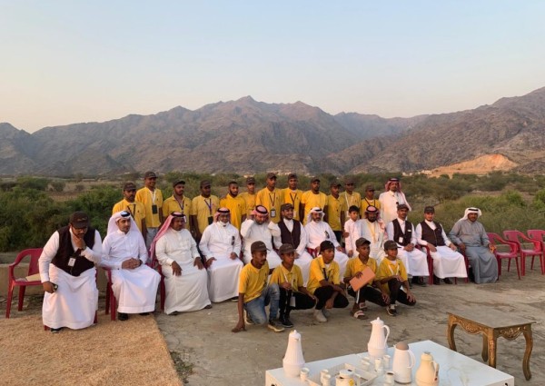 بعد تبرع بمزرعته لتكون مكانا لمبادرة “نأكل ما نزرع” .. مدير عام فرع وزارة البيئة بعسير يزور مزرعة المواطن زاهر الدارسي