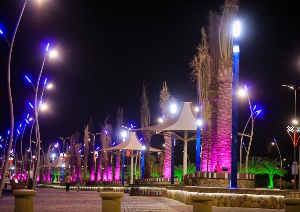 منطقة الجوف تكتسي باللون الوردي تضامنًا مع حملة مكافحة سرطان الثدي