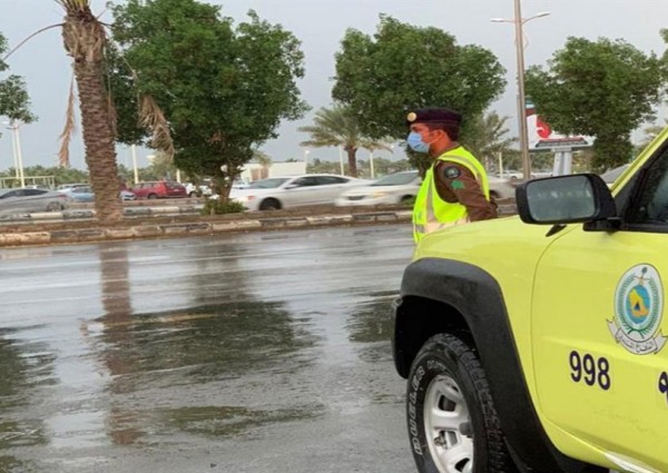 تنبيه من الدفاع المدني بشأن استمرار فرصة هطول الأمطار الرعدية على القصيم والرياض