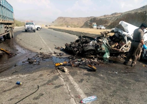 الهلال الأحمر بالباحة : وقوع حادث تصادم على طريق المخواه .. والكشف عن عدد الوفيات والمصابين!