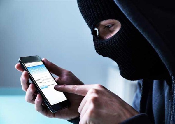 علامات تدل على تعرض هاتفك للتجسس.. وهذا ما يجب أن تفعله حين ذلك