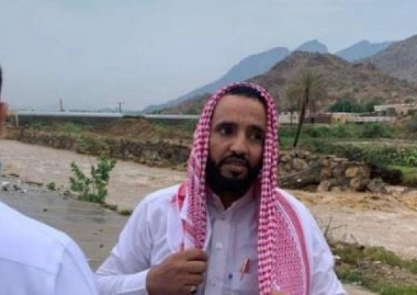 بالفيديو: منقذ طفل سيول وادي أعشار يكشف تفاصيل الواقعة.. “لم أفكر في نفسي”