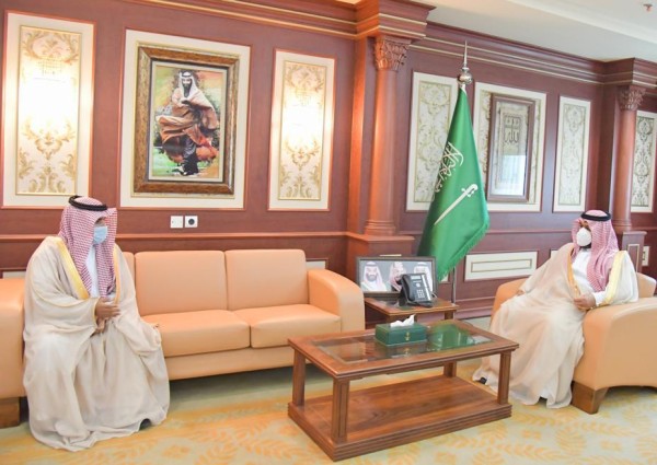 سمو نائب أمير منطقة جازان يتسلم التقرير السنوي لفرع وزارة الإسكان بالمنطقة..