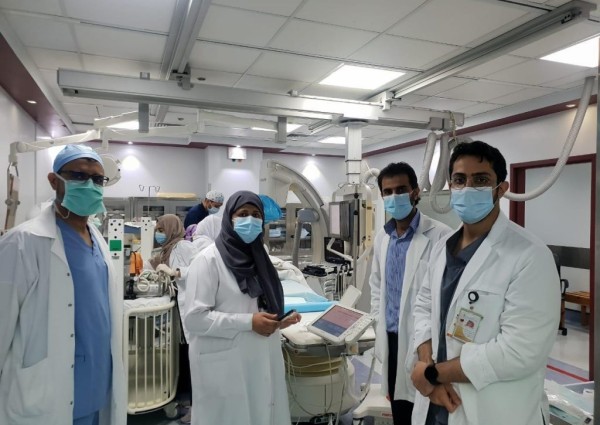 قسطرة الأوردة الطرفية بالأشعة لطفل في ولادة الدمام