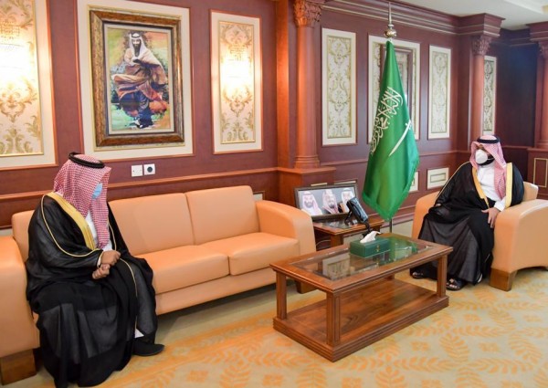 سمو نائب أمير منطقة جازان يسلّم عدداً من الوحدات السكنية لمستفيدي سكني بضاحية الملك عبدالله..