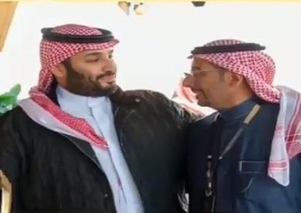 هاشتاق “صنع في السعودية” يتصدر تويتر .. وكلمة السر : أين صنع شماغك؟ الشهيرة لـ”ولي العهد”