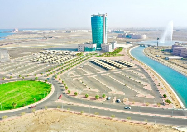 جامعة جازان.. تسهم في نجاح التعليم عن بعد بالمملكة