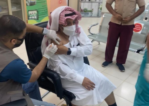 دار الملاحظة بجازان يطلق حملة تطعيم ضد فيروس كورونا المستجد لمنسوبيه