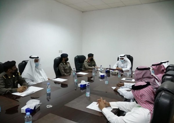 محافظ أبو عريش يرأس اجتماع الإدارات المعنية استعدادًا لشهر رمضان المبارك