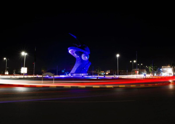 6500 وحدة موفرة للطاقة تضيء وتجمّل حدائق وملاعب وميادين مدينة سكاكا