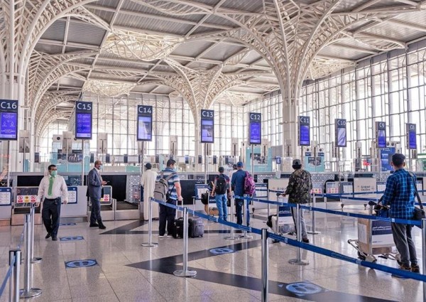 الطيران المدني : مطارات المملكة جاهزة بعد السماح بسفر المواطنين السعوديين خارج الوطن