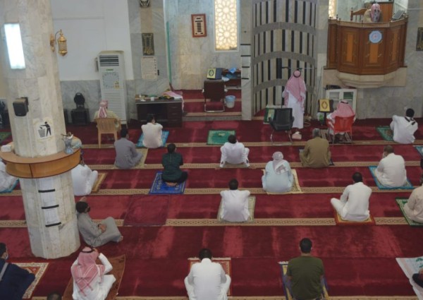 مستشفى صامطة ينفذ جولاته الأسبوعية على جوامع المحافظة