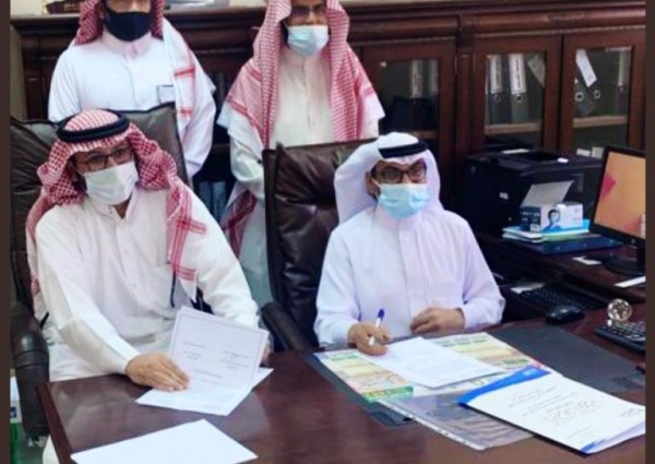 اتفاقيه شراكة بين نادي فيد الرياضي وثانوية المنتزه بحائل