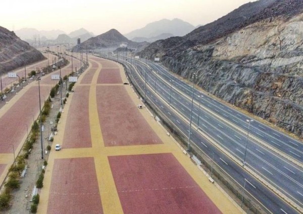 طريق المشاة بالمشاعر المقدسة .. معايير وتقنيات عالمية