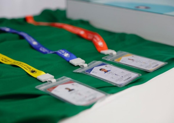 سعيًا لتعزيز الخدمات التقنية لضيوف الرحمن.. وزارة الحج والعمرة تطلق بِطاقةَ شعائر الذكية