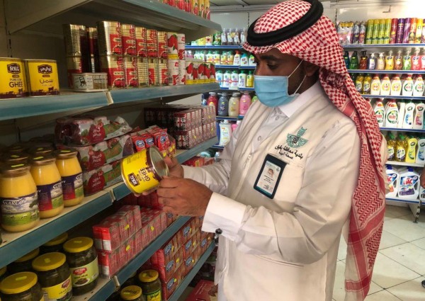 أمانة الشرقية تنفذ أكثر من 9500 آلاف جولة رقابية وتحرر 536 مخالفة في الأسواق خلال أسبوع