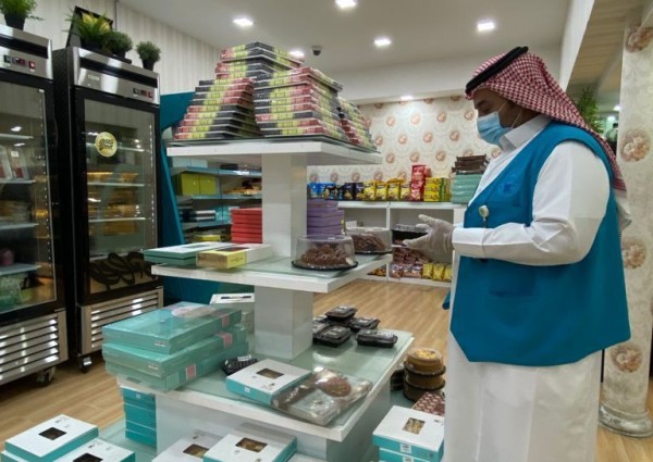 أمانة الشرقية تنفذ أكثر من 9500 جولة رقابية وتحرر 459 مخالفة في الأسواق والمراكز التجارية ومنافذ البيع خلال أسبوع