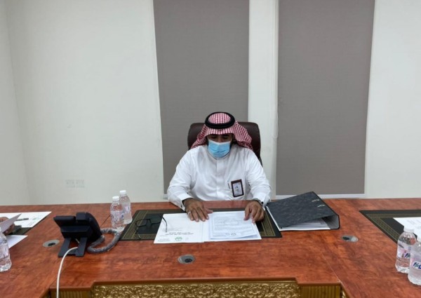 محافظ العيدابي يرأس جلسة المجلس المحلي الخمسون ..