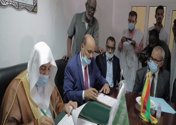 بالصور .. وزارة الشؤون الإسلامية توقع البرنامج التنفيذي مع نظيرتها بموريتانيا في مجالات العمل الإسلامي
