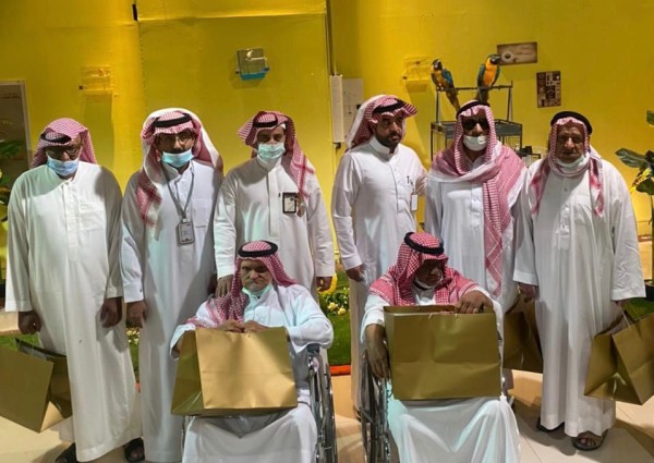 دار الرعاية الاجتماعية للمسنين بحائل في زيارة لقراند مول