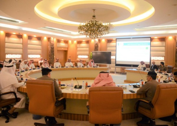 أمانة الشرقية تستعرض خططها لموسم الأمطار مع الجهات ذات العلاقة