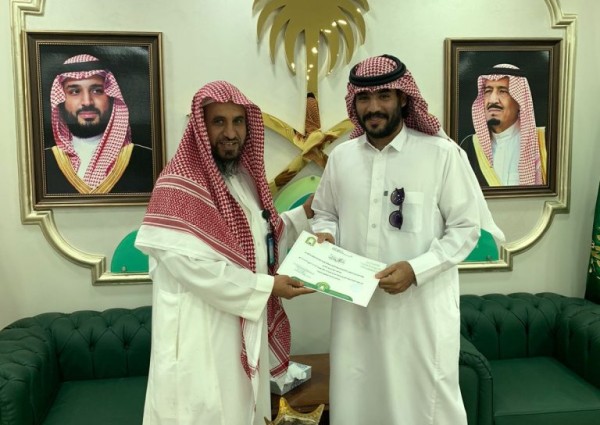 مدير عام فرع وزارة الشؤون الإسلامية بمنطقة الحدودالشمالية يكرم المراقبين المتميزين