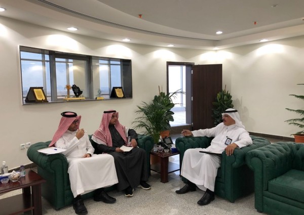 الأستاذ الأحمري يستقبل فريق وزارة الإقتصاد والتخطيط