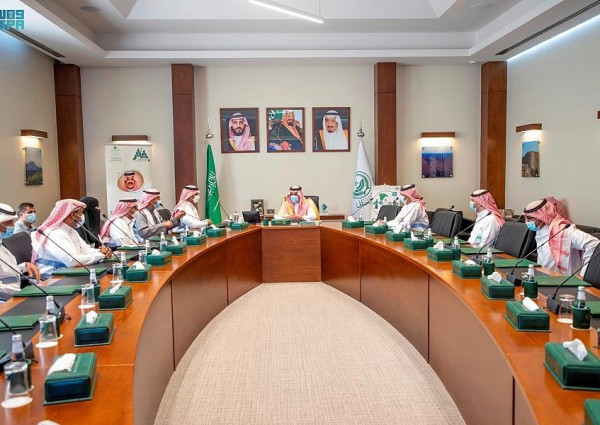 سمو أمير حائل يدشن مبادرة “همتكم يا أهل حائل ” لمعالجة مظاهر التشوهات البصرية بالمنطقة