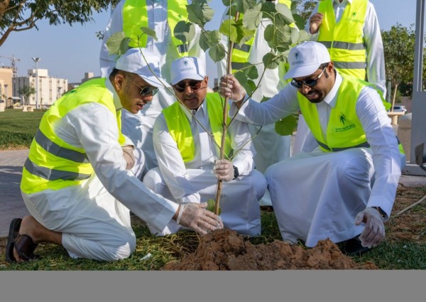 صندوق التنمية العقارية ينظم حملة “تشجير” بالتعاون مع أمانة منطقة الرياض