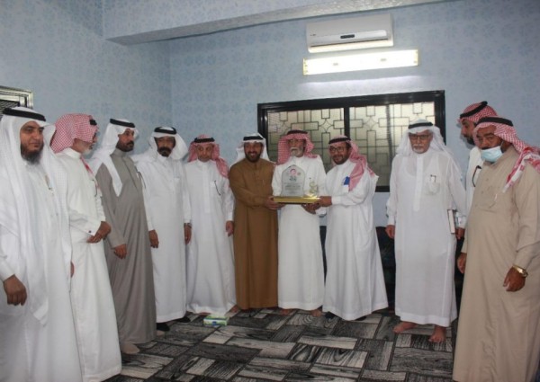 ضمن برنامج ” رموز في الذاكرة ” .. النادي الأدبي وإكرام في ضيافة المؤرخ بن سدران