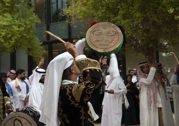 الطيران المدني” تحتفلُ باليوم الوطني الـ 92