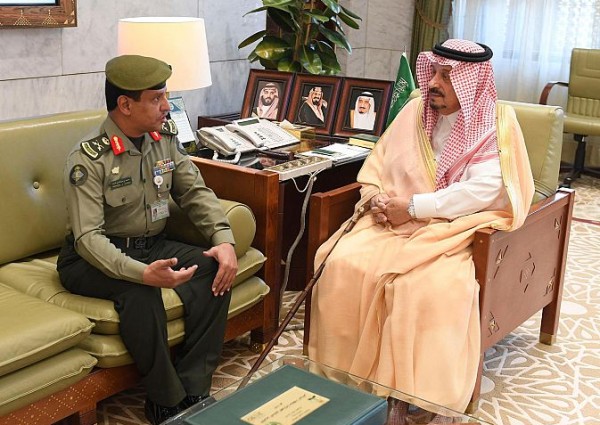 سمو أمير منطقة الرياض يستقبل مدير جوزات المنطقة