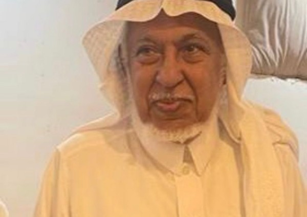 ‘الأحمر’ رئيس جمعية المتقاعدين يهنئ القيادة بمناسبة الذكرى الثامنة لبيعة خادم الحرمين الشريفين .