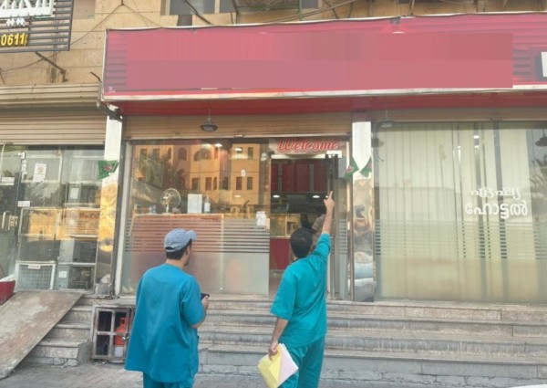 بلدية شرق الدمام: 142 منشأة تجارية ملتزمة باشتراطات التشوه البصري ضمن حملة رصد التشوهات البصرية خلال شهر