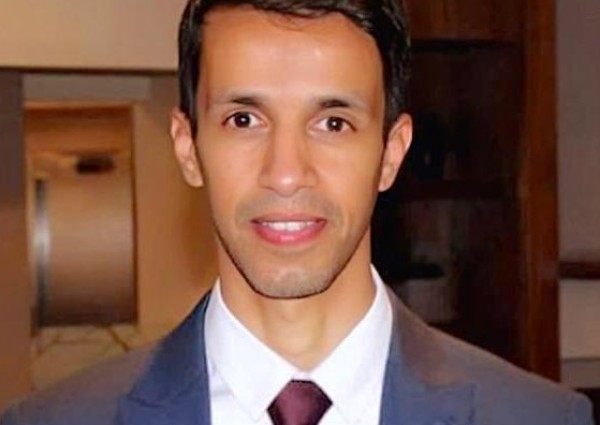 آل حسينة يحصل على درجة الدكتوراة من جامعة مانشستر في بريطانيا