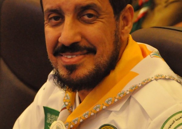 الكشافة العربية تمنح قلادة الكشاف العربي لـ عبد الله جحلان