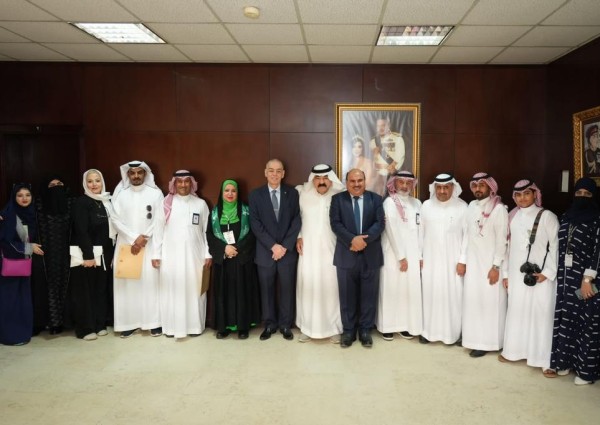 سفير الأردن في المملكة يكرم جمعية “إعلاميون” في مقر السفارة