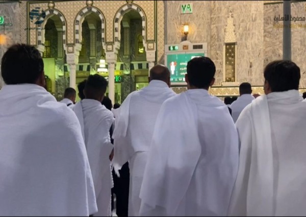 بكل فخر فريق نتراحم التطوعي ينهي ثالث حمله للعمرة
